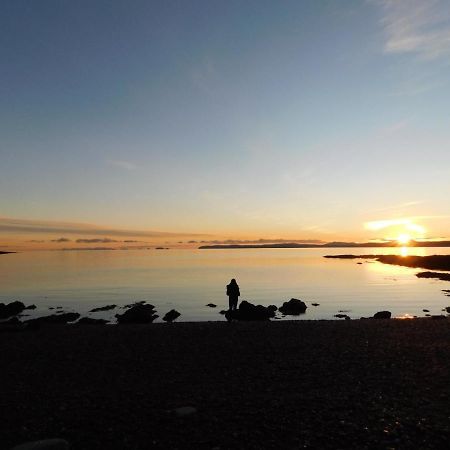Clach Gorm Stornoway  Luaran gambar